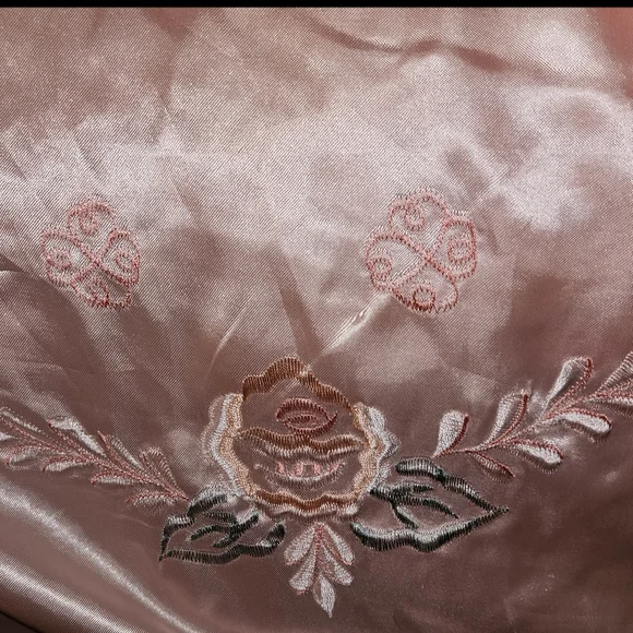 Heart Embroidered Satin Duvet Bedspread - Picture 5 of 9
